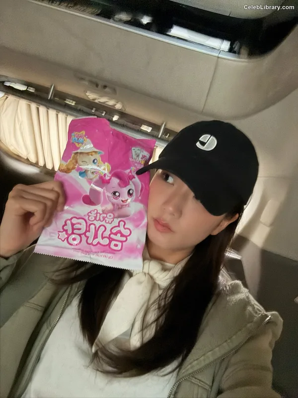Jisoo - BLΛƆKPIИK ( BLACKPINK ) photo 16 of 2451