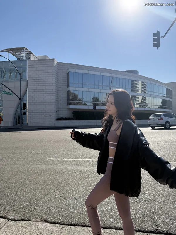 Jisoo - BLΛƆKPIИK ( BLACKPINK ) photo 18 of 2451