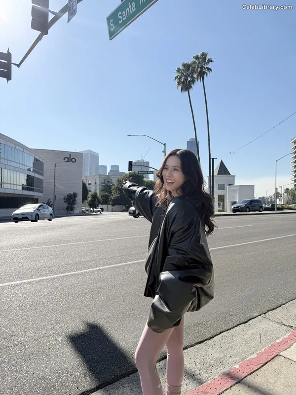 Jisoo - BLΛƆKPIИK ( BLACKPINK ) photo 19 of 2451