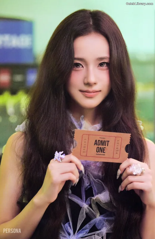 Jisoo - BLΛƆKPIИK ( BLACKPINK ) photo 17 of 2451
