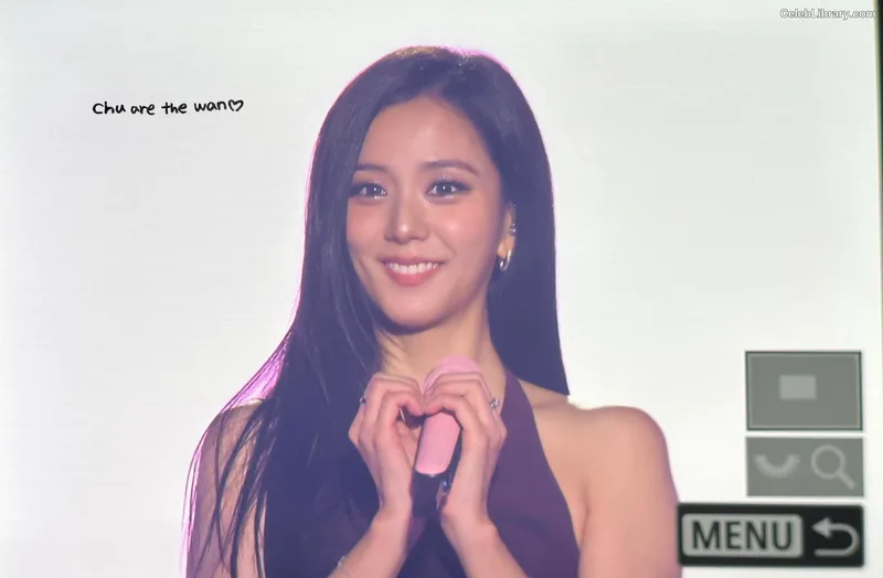 Jisoo - BLΛƆKPIИK ( BLACKPINK ) photo 24 of 2451