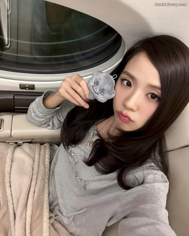 Jisoo  - BLΛƆKPIИK ( BLACKPINK ) photo 12 of 2451