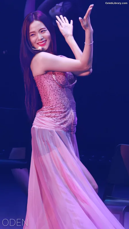 Jisoo  - BLΛƆKPIИK ( BLACKPINK ) photo 8 of 2451