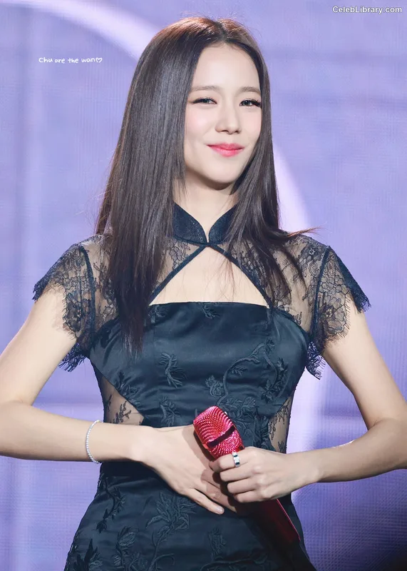 Jisoo  - BLΛƆKPIИK ( BLACKPINK ) photo 12 of 2451