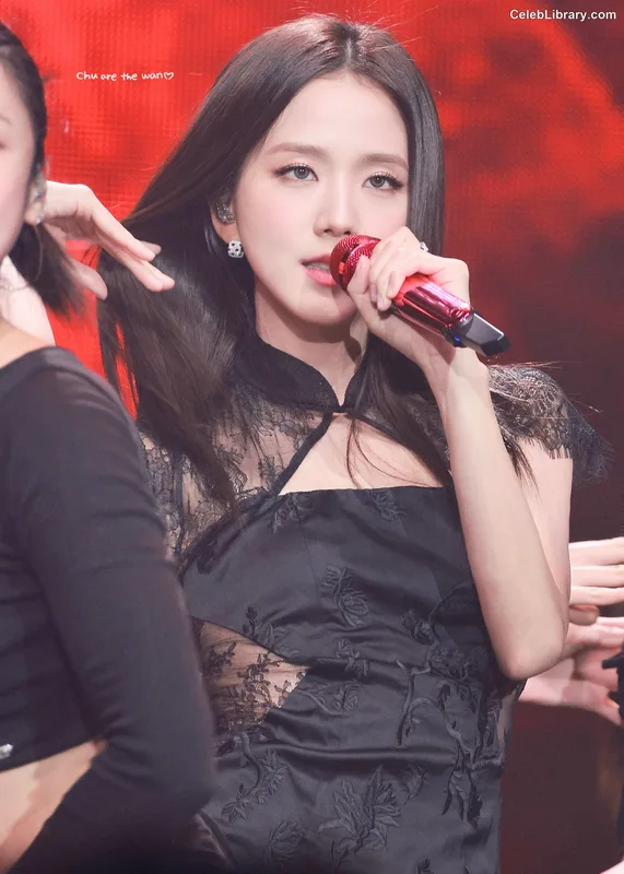 Jisoo  - BLΛƆKPIИK ( BLACKPINK ) photo 21 of 2451