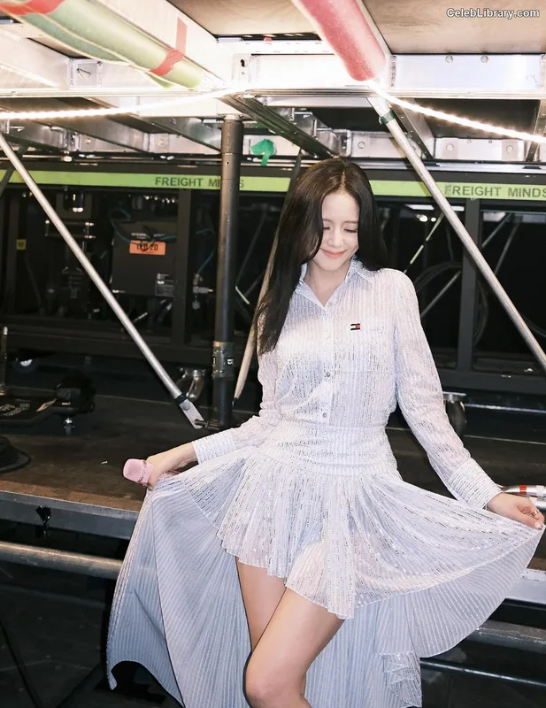Jisoo  - BLΛƆKPIИK ( BLACKPINK ) photo 16 of 2451