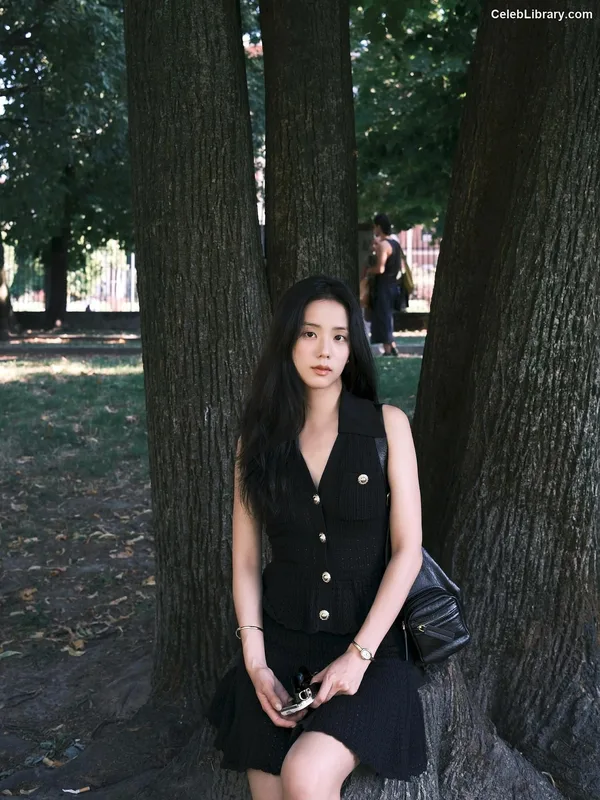 Jisoo - BLΛƆKPIИK ( BLACKPINK ) photo 16 of 2451