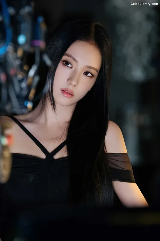 Jisoo  - BLΛƆKPIИK ( BLACKPINK ) photo 2 of 2451