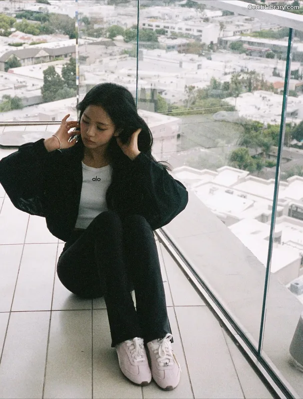 Jisoo  - BLΛƆKPIИK ( BLACKPINK ) photo 24 of 2451