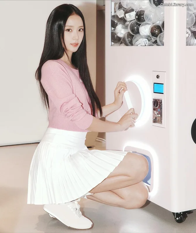 Jisoo  - BLΛƆKPIИK ( BLACKPINK ) photo 7 of 2451