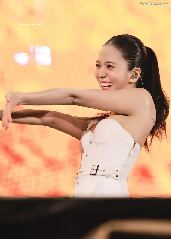 Jisoo  - BLΛƆKPIИK ( BLACKPINK ) photo 23 of 2451