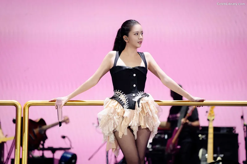 Jisoo - BLΛƆKPIИK ( BLACKPINK ) photo 22 of 2451