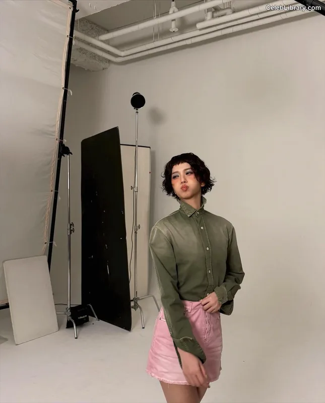 Jisoo - BLΛƆKPIИK ( BLACKPINK ) photo 15 of 2451