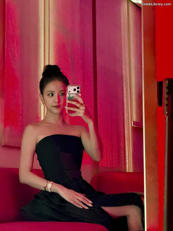 Jisoo - BLΛƆKPIИK ( BLACKPINK ) photo 15 of 2451