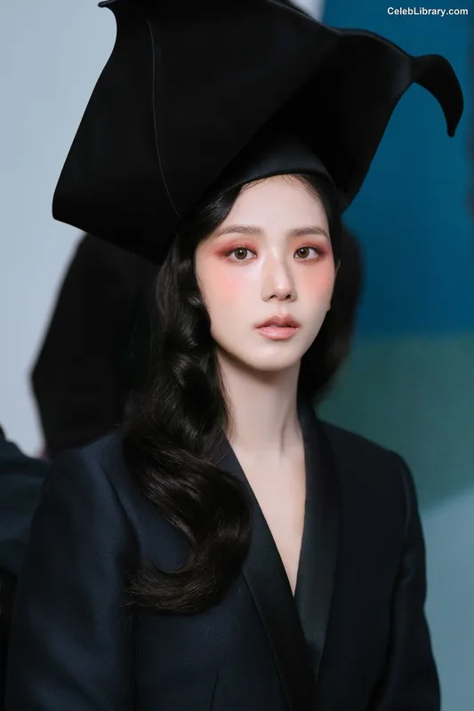Jisoo - BLΛƆKPIИK ( BLACKPINK ) photo 22 of 2451