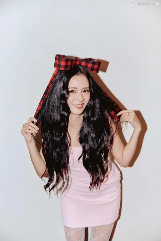 Jisoo - BLΛƆKPIИK ( BLACKPINK ) photo 3 of 2451