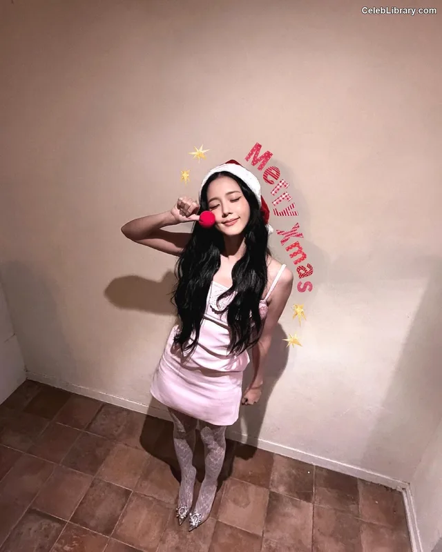 Jisoo - BLΛƆKPIИK ( BLACKPINK ) photo 4 of 2451