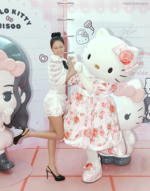 Jisoo - BLΛƆKPIИK ( BLACKPINK ) photo 12 of 2451