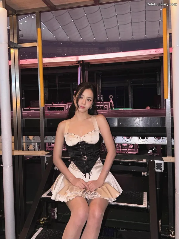 Jisoo  - BLΛƆKPIИK ( BLACKPINK ) photo 6 of 2451