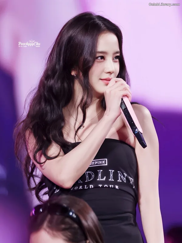 Jisoo  - BLΛƆKPIИK ( BLACKPINK ) photo 8 of 2451