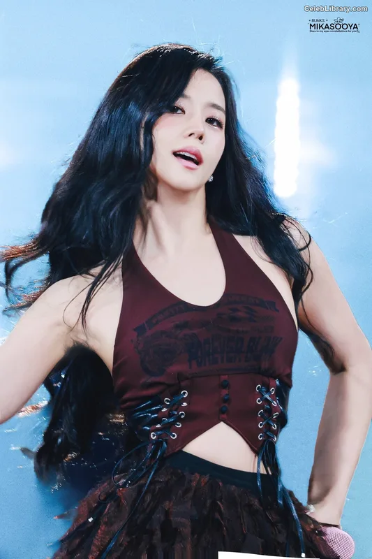 Jisoo  - BLΛƆKPIИK ( BLACKPINK ) photo 16 of 2451