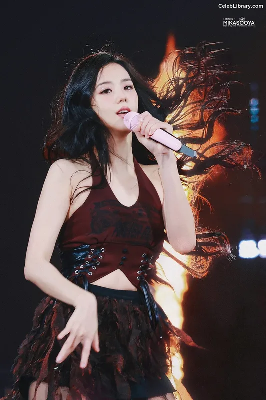 Jisoo  - BLΛƆKPIИK ( BLACKPINK ) photo 18 of 2451