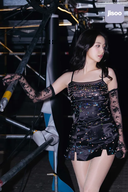 Jisoo  - BLΛƆKPIИK ( BLACKPINK ) photo 8 of 2451