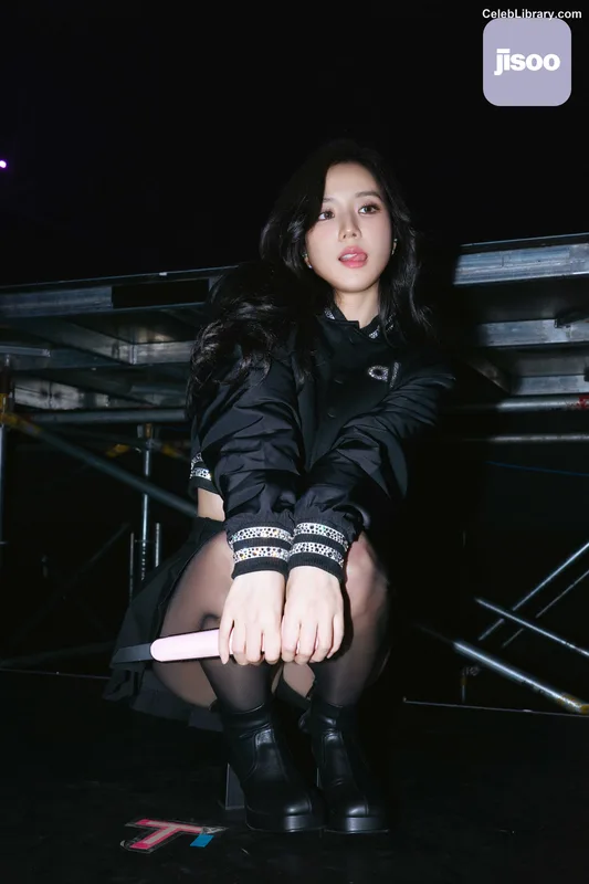 Jisoo  - BLΛƆKPIИK ( BLACKPINK ) photo 9 of 2451