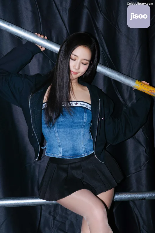Jisoo  - BLΛƆKPIИK ( BLACKPINK ) photo 12 of 2451