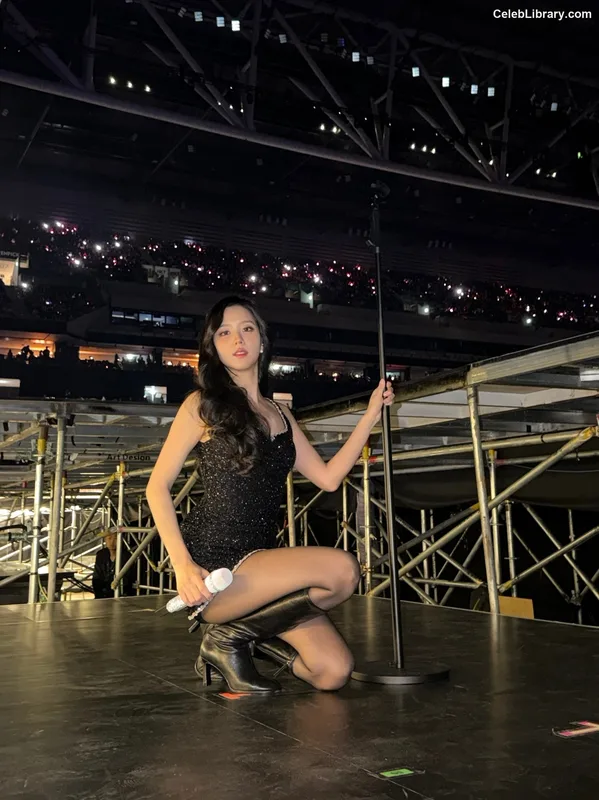 Jisoo  - BLΛƆKPIИK ( BLACKPINK ) photo 16 of 2451
