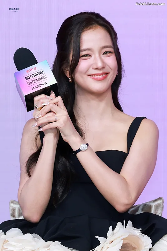 Jisoo  - BLΛƆKPIИK ( BLACKPINK ) photo 3 of 2451