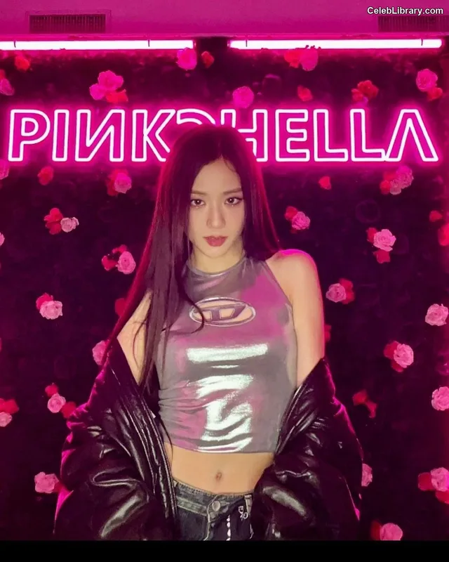 Jisoo  - BLΛƆKPIИK ( BLACKPINK ) photo 5 of 2451