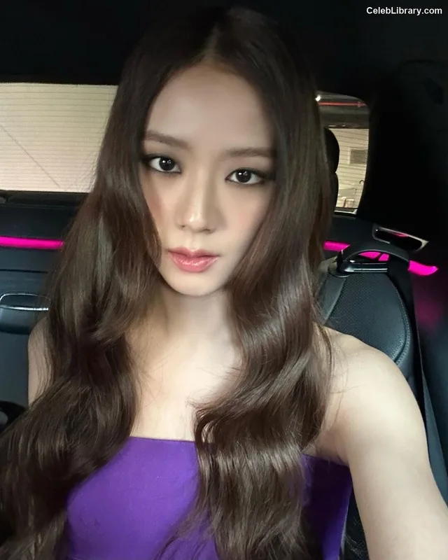 Jisoo  - BLΛƆKPIИK ( BLACKPINK ) photo 10 of 2451