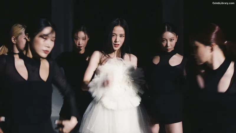 Jisoo  - BLΛƆKPIИK ( BLACKPINK ) photo 19 of 2451