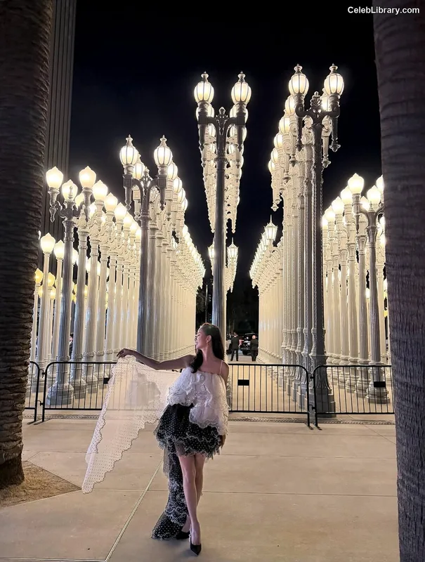 Jisoo  - BLΛƆKPIИK ( BLACKPINK ) photo 14 of 2451