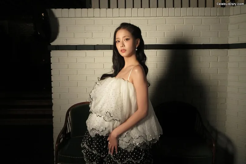 Jisoo  - BLΛƆKPIИK ( BLACKPINK ) photo 19 of 2451