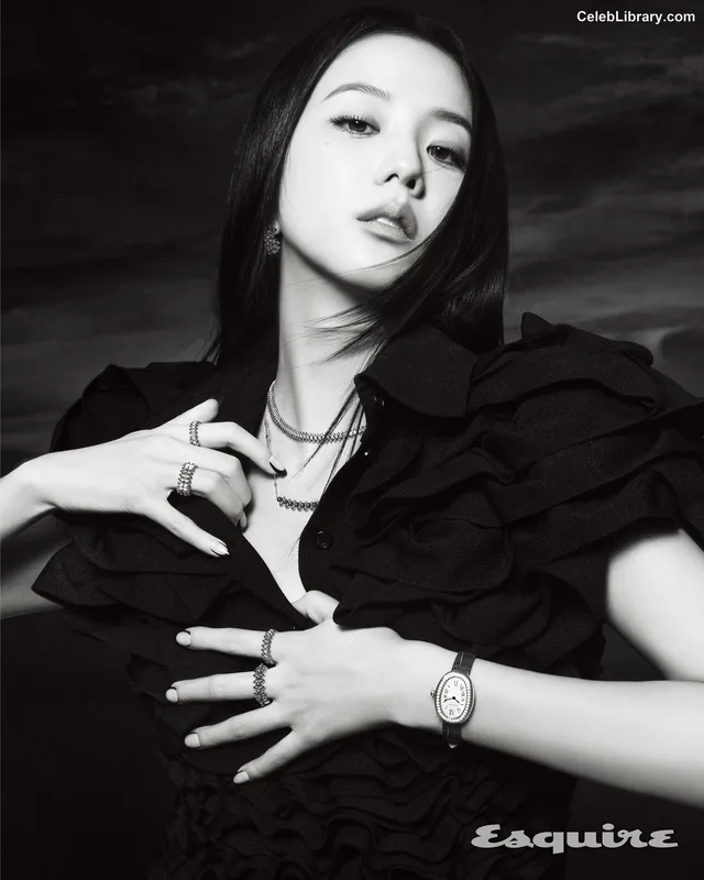 Jisoo - BLΛƆKPIИK ( BLACKPINK ) photo 4 of 2451