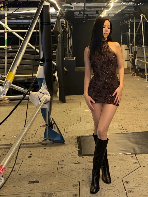 Jisoo - BLΛƆKPIИK ( BLACKPINK ) photo 1 of 2451