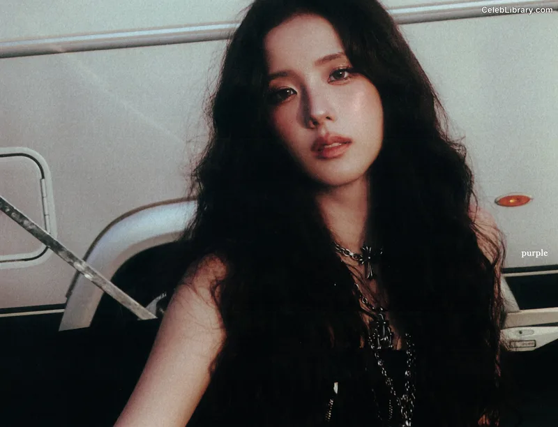 Jisoo - BLΛƆKPIИK ( BLACKPINK ) photo 8 of 2451