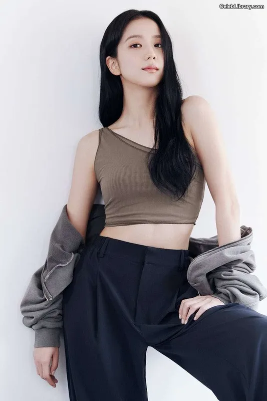 Jisoo - BLΛƆKPIИK ( BLACKPINK ) photo 1 of 2451