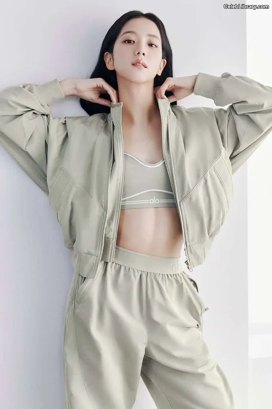 Jisoo - BLΛƆKPIИK ( BLACKPINK ) photo 10 of 2451