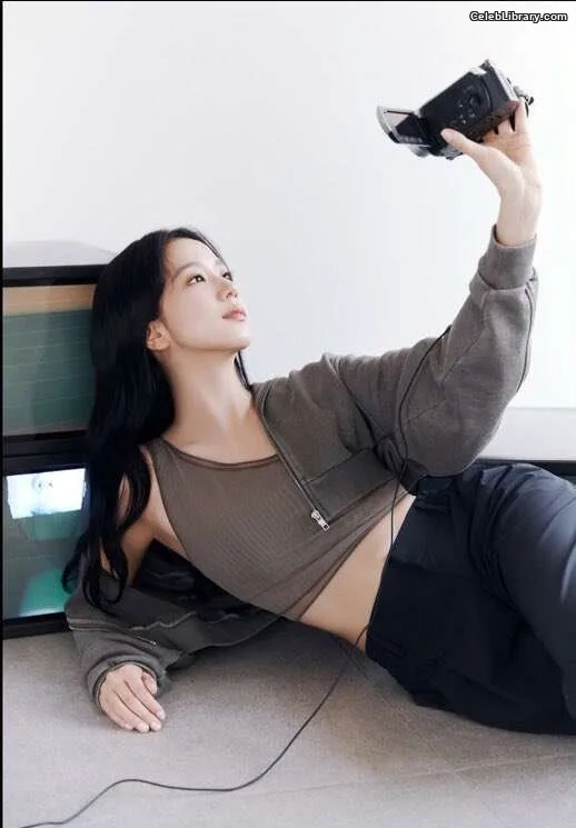Jisoo - BLΛƆKPIИK ( BLACKPINK ) photo 12 of 2451