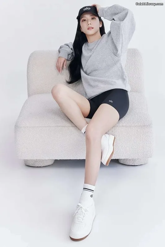 Jisoo - BLΛƆKPIИK ( BLACKPINK ) photo 15 of 2451