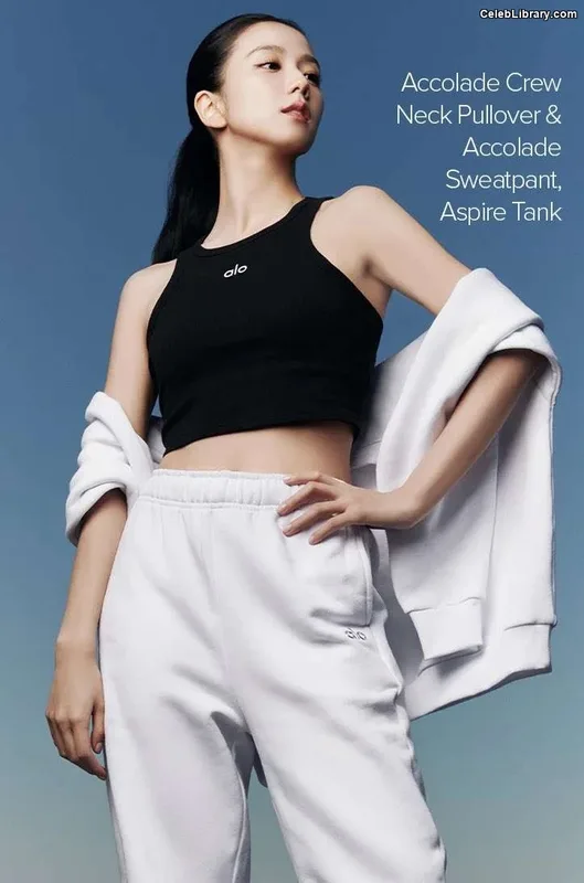 Jisoo - BLΛƆKPIИK ( BLACKPINK ) photo 2 of 2451