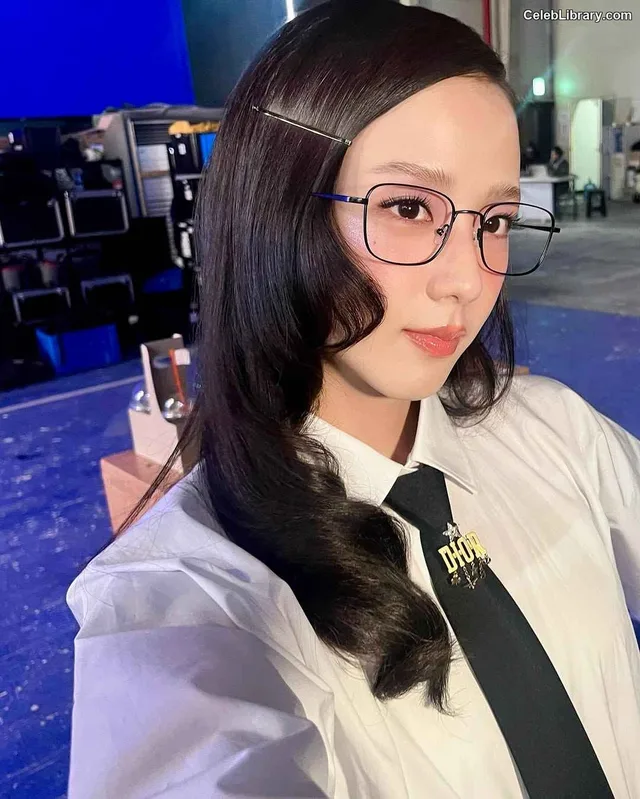 Jisoo - BLΛƆKPIИK ( BLACKPINK ) photo 4 of 2451