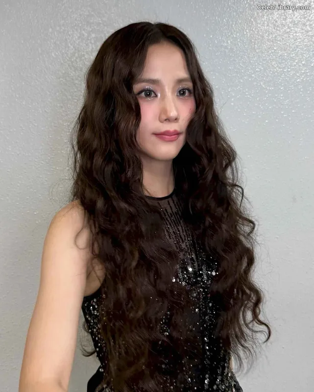 Jisoo - BLΛƆKPIИK ( BLACKPINK ) photo 20 of 2451