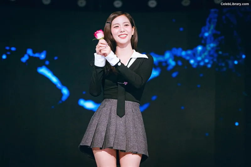 Jisoo - BLΛƆKPIИK ( BLACKPINK ) photo 24 of 2451