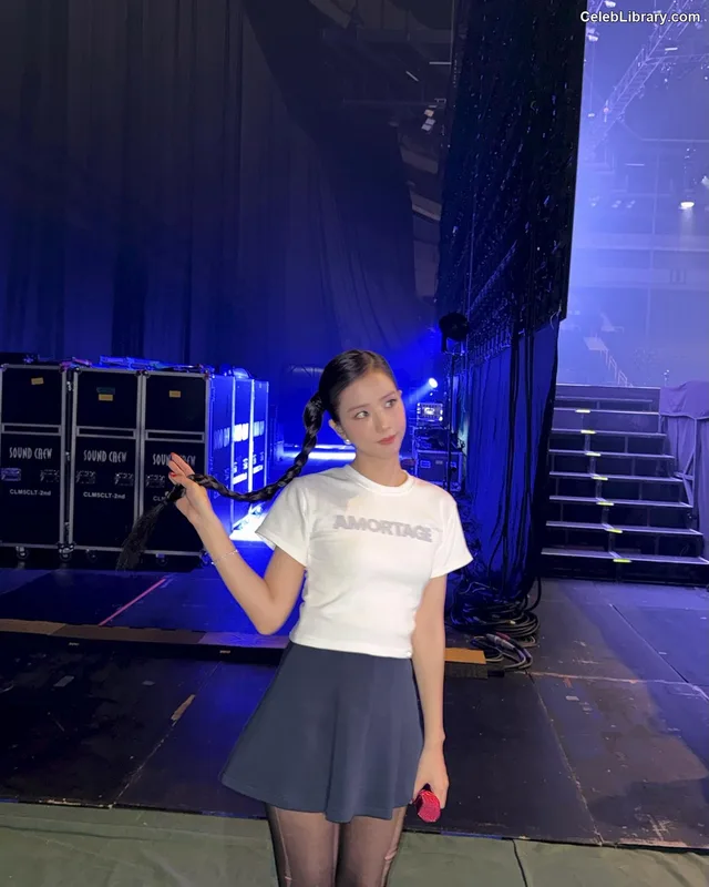 Jisoo - BLΛƆKPIИK ( BLACKPINK ) photo 10 of 2451