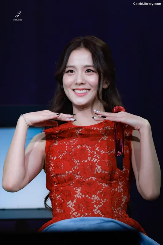 Jisoo - BLΛƆKPIИK ( BLACKPINK ) photo 23 of 2451