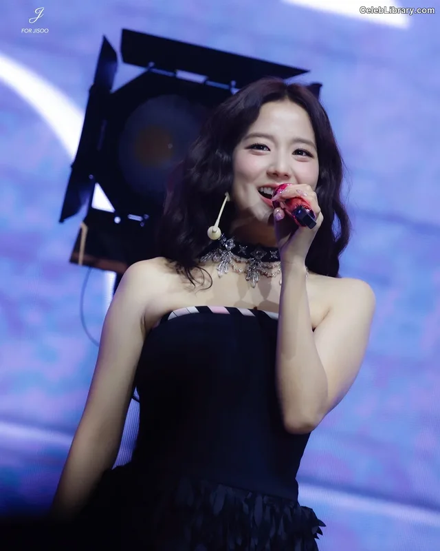 Jisoo  - BLΛƆKPIИK ( BLACKPINK ) photo 8 of 2451